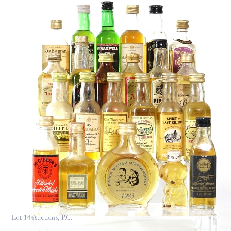 Scotch Whisky - 23 Vintage Mini Bottles: Vintage Scotch Whiskey - 23 Mini bottles. Please see photos for details, fill levels and distillers.