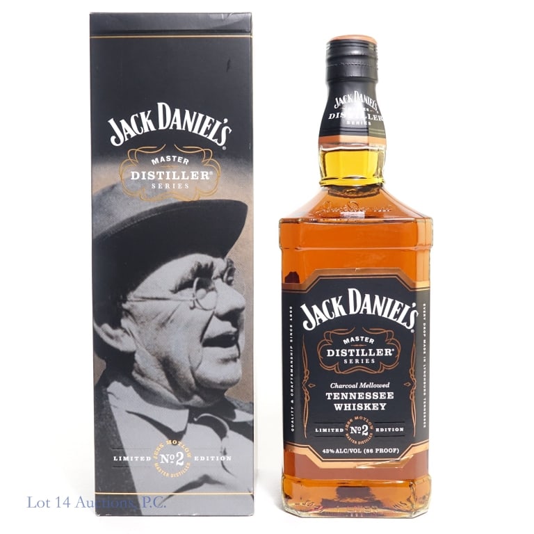 Jack Daniel's Master Distiller Series 2 Whiskey 1L: Jack Daniel's Master Distiller Series 2 Tennessee Whiskey, 86 Proof, 1 Liter, Master Distiller Jesse Butler "Jess" Motlow 1911-1941, Bottling #IT8738, slight nick on upper and crease on lower front la
