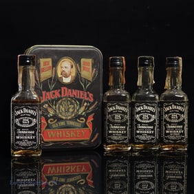 Jack Daniel's Mini Bottles (4 x .10 Pint) Low Fill