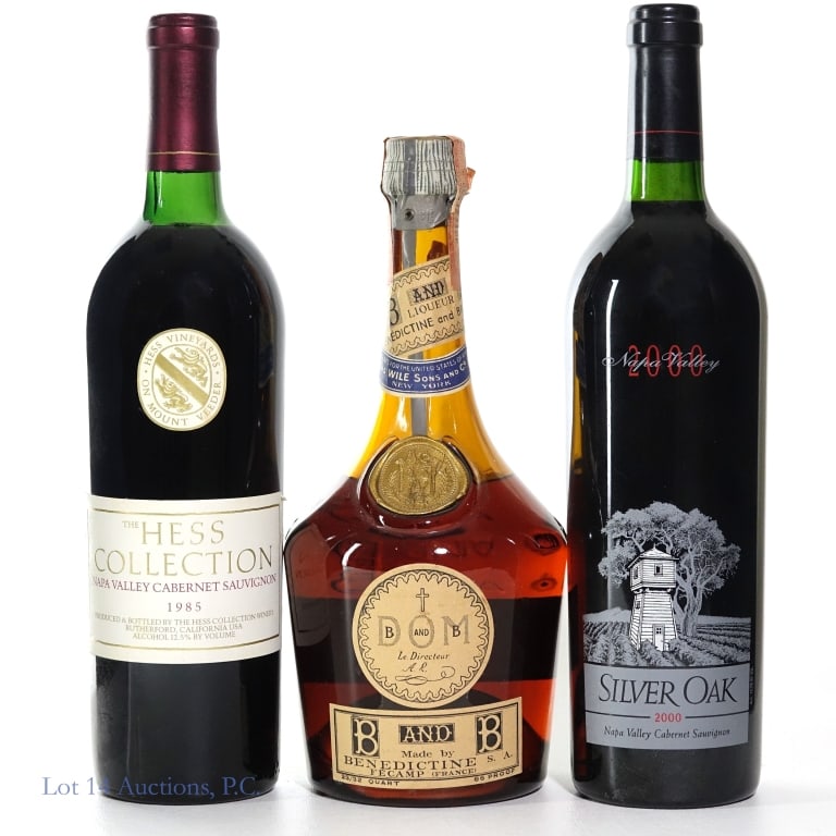 1985 Hess & 2000 Silver Oak Cab Sauv (2): Two (2) bottles of Vapa Valley, California Cabernet Sauvignon wine. #1 - 1985 Hess Collection Napa Valley Cabernet Sauvignon, 12.5%abv, 750ml. #2 - 2000 Silver Oak Napa Valley Cabernet Sauvignon, 13.2