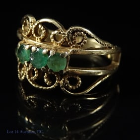 14k Yellow Gold Ring (Emerald?)