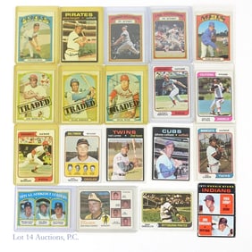 1971 - 74 Topps Baseball Cards (19 - Many HoF)