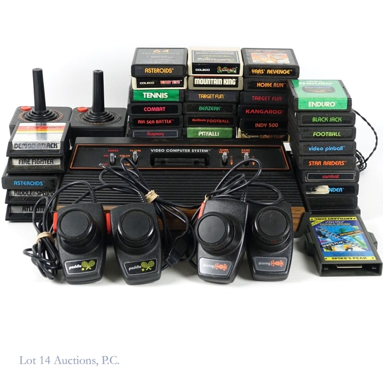 Atari 2600, Controllers & Games (+30): Atari 2600, Controllers & Games (+30). Lot including Atari 2600 Video Computer System with multiple controllers and over 30 games. Tele-Games, Game Program, Imagic and more. Some items included: Starm