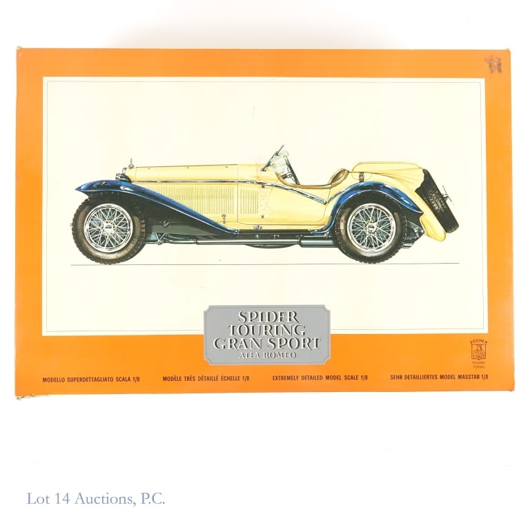 Pocher Spider Gran Sport Alea Romeo Car Model Kit: Pocher Spider Gran Sport Alea Romeo Car Model Kit. 1:8 scale. With original box. The kit appears to be complete, but not guaranteed.