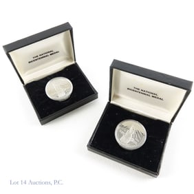 1975 USA 92.5%-Silver National Bicent. Medals (2)