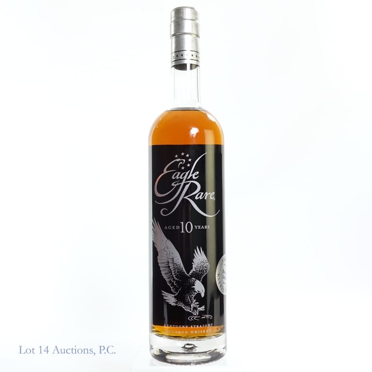 Eagle Rare 10 Year Bourbon Store Pick (2024): Eagle Rare 10 Year Bourbon (2024), 90 Proof, 750 ml, Discount Liquors Barrel #018 Private Selection, slight wear on pick sticker.