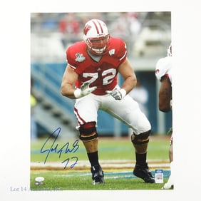 Joe Thomas Wisconsin Signed 16"x20" Picture JSA