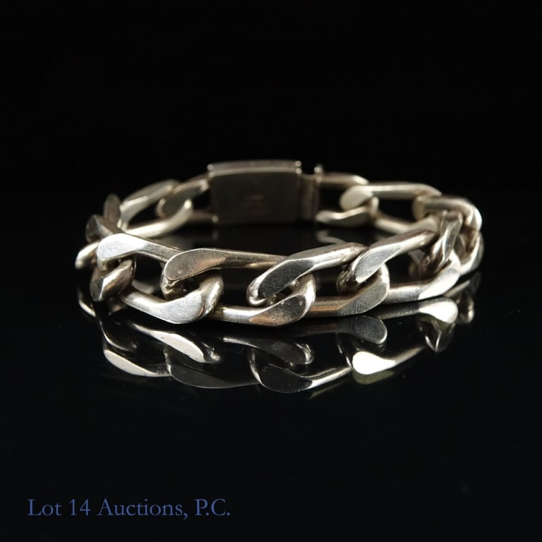 Sterling Silver Bracelet (72g): Sterling Silver chain link bracelet. Weighs 72g/2.315ozt, and approx. 8.5" long. Marked Mexico 925. Shows some signs of tarnish/age.