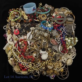 Costume / Fashion Jewelry