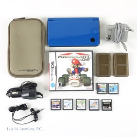 Nintendo DSi XL & Games (8)