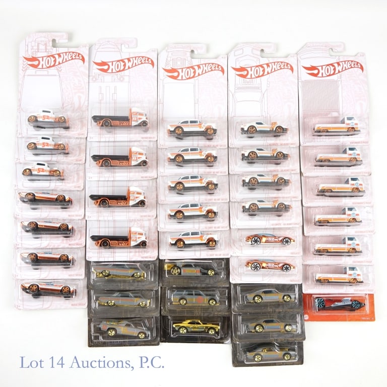 Pearl & Chrome Hot Wheels (38): 38 Hot Wheels from the "Pearl & Chrome" series. All new in package. Repeats included. Includes: Fast-Bed Hauler, Muscle Speeder, '68 Corvette - Gas Monkey Garage, Gazella GT, Volkswagen T2 Pickup, '55