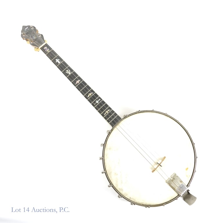 Slingerland Banjo, Grover Presto Tailpiece: Slingerland Banjo, Grover Presto Tailpiece. 17 fret, 4 string, Slingerland Banjo with a Grover Presto tailpiece believed to be from the 1920's / 30's. Bird's Eye Maple and Walnut body and neck. Mother