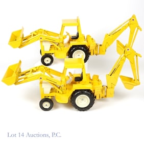 ERTL International Tractor Models (1/16 Scale) (2)