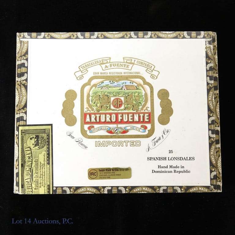 Arturo Fuente Cigars Spanish Lonsdale Sealed Box: Box of 25 Arturo Fuente Spanish Lonsdale Cigars. 6.50 x 42. (6.5" length, 42 ring).Fully sealed in plastic, handmade in the Dominican Republic. "Creamy, smooth aged Dominican filler is rolled into a r