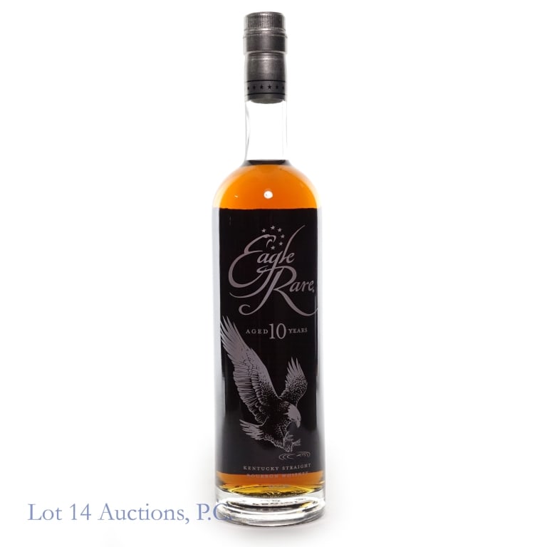 Eagle Rare 10 Yr Bourbon (2023): 2025Eagle Rare Kentucky straight bourbon whiskey. 10 years. 45% ABV (90 proof). 750 ml. Etch: L23286 012031B.