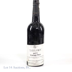1977 Taylor's Vintage Port, Capsule Damage