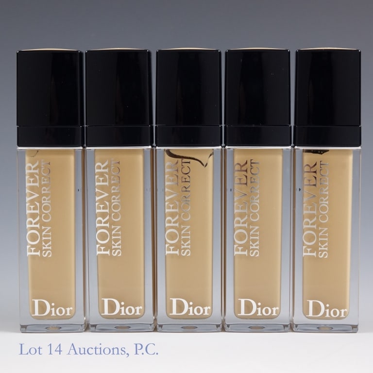 Dior Forever Skin Correct Concealer Shade 2WO (5): Five 11ml tubes of Dior Forever Skin Correct Concealer in the shade 2WO. These are brand new and unopened tester containers.
