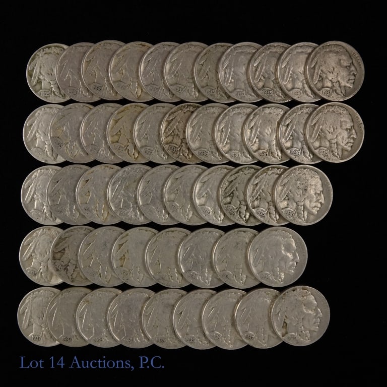 1928 - 1937 USA Buffalo Nickels (49): Forty-nine (49) 1928 to 1937 United States buffalo nickels in two plastic coin roll holders. Per consigner, conditions range from G to XF+. Details as follows: ---buffalo 5c with full or near full hor