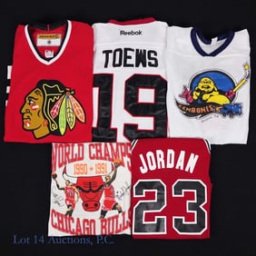Chicago Bulls & Blackhawks Jerseys & T-Shirts
