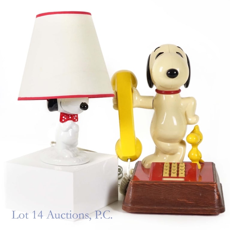 Vintage Snoopy Push Button Telephone & Lamp: 1970s Snoopy and Woodstock push button telephone and 1980s Snoopy desk lamp with the shade.
