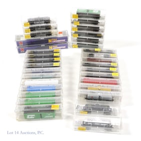 N Scale RR Train Cars and Engines (33)