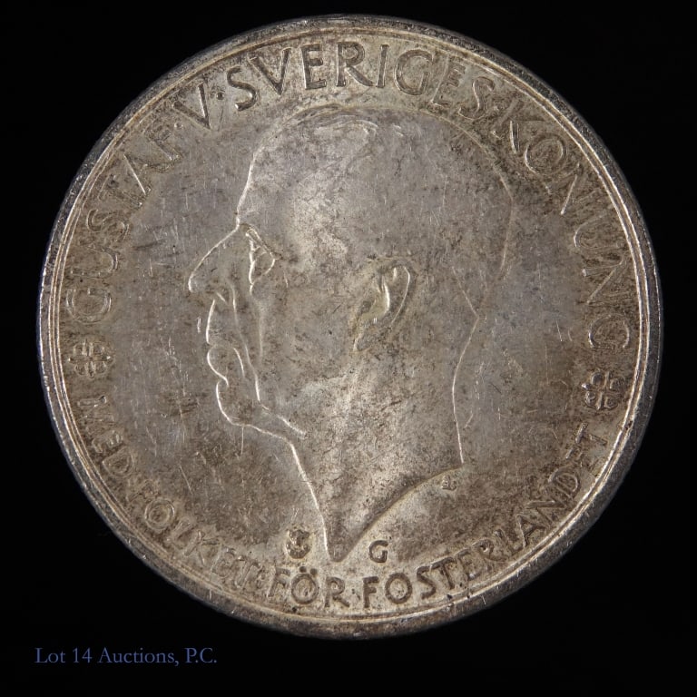 1935 Sweden 90%-Silver 5 Kronor Riksdag Comm. Coin: 1935 Sweden 90%-silver 5 kronor coin commemorating the 500th anniversary of Riksdag (KM# 806). Silver content confirmed on our electronic tester. Mintage: 663,815. Weight: 24.9 grams. Diameter: 36 mm.