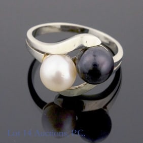 14k (585) W Gold Black & White Pearl Ring, Sz. 7.5