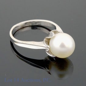 14k (585) White Gold Pearl Ring, Size 6.75