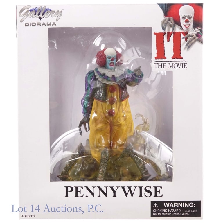 Gallery Diorama IT Pennywise Figure NIB: Gallery Diorama IT Pennywise figure. Approximately 9.5" tall. In a sealed original box.