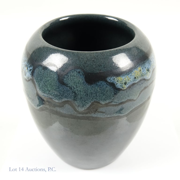 Paul Revere Pottery Vase (1 of 4)