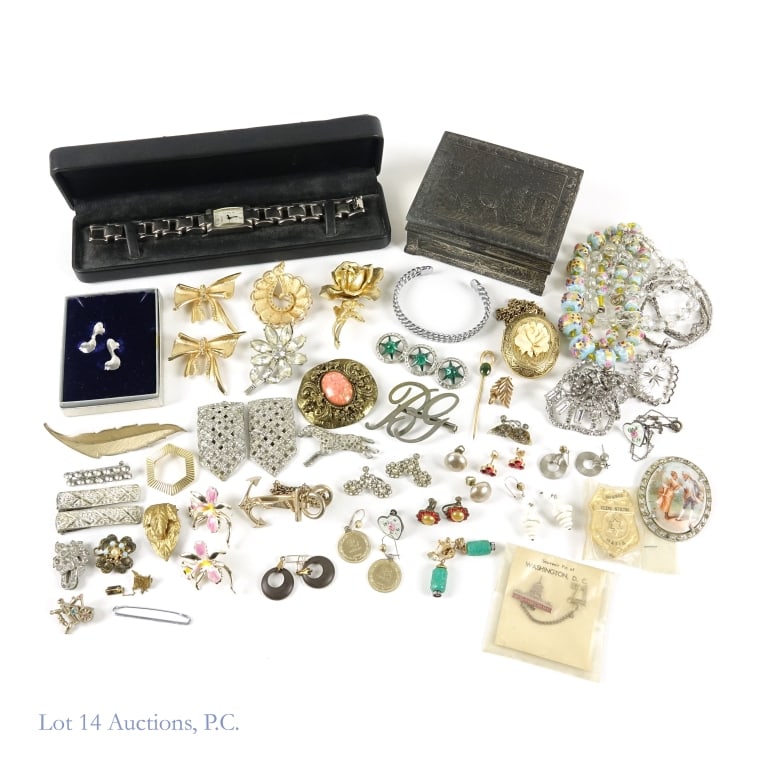 Vintage Fashion Jewelry Lot (Incl. Murano Glass): Large lot of vintage fashion/costume jewelry, mostly unsearched and unsorted, including pins, necklaces, earrings, a watch, and more. Most notable pieces include a jewelry box that, while unmarked, ch