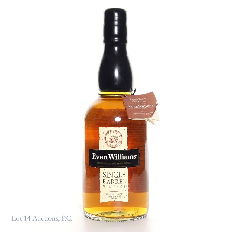 Evan Williams 8 Year S. B. Vintage Bourbon 2016: Evan Williams single barrel vintage Kentucky straight bourbon whiskey. 10 years old (Barreled: 9.10.07 - Bottled: 2.20.16.). 86.6 proof. 750 ml. Barrel No. 433.