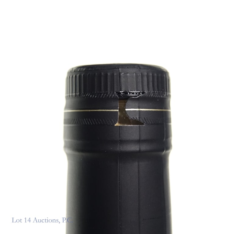 Old Rip Van Winkle 10 Year Bourbon (2025) - 3