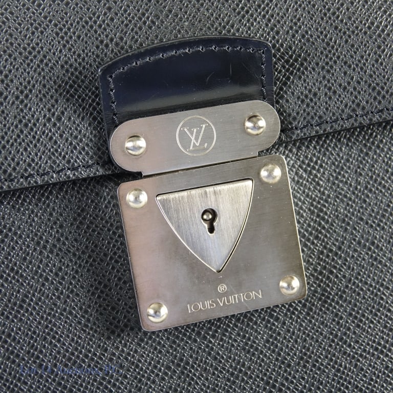 Louis Vuitton Robusto 3 Briefcase - 6