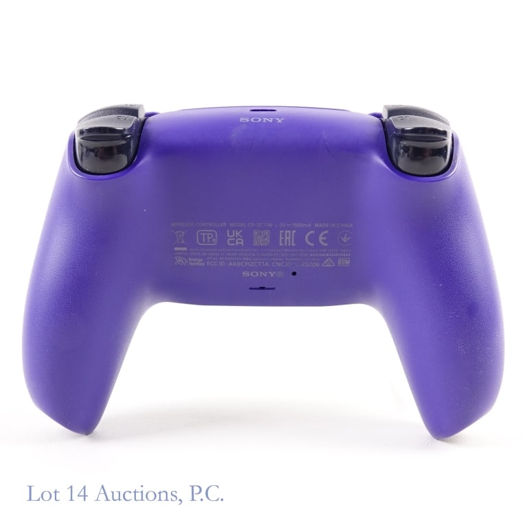 PS5 Controller & Charging Dock, PS4 Games (6) - 3