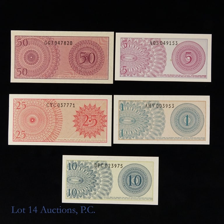 Various Small Fraction World Notes UNC (13) - 3