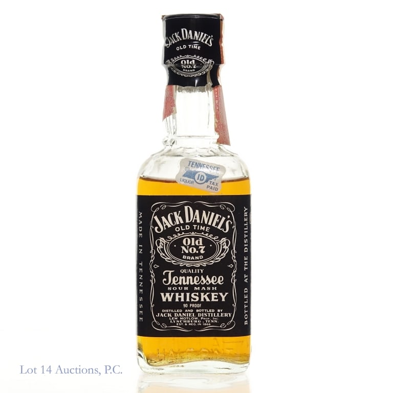 1970s Jack Daniel's Tenn. Whiskey 1/2 Pint (1 of 5)