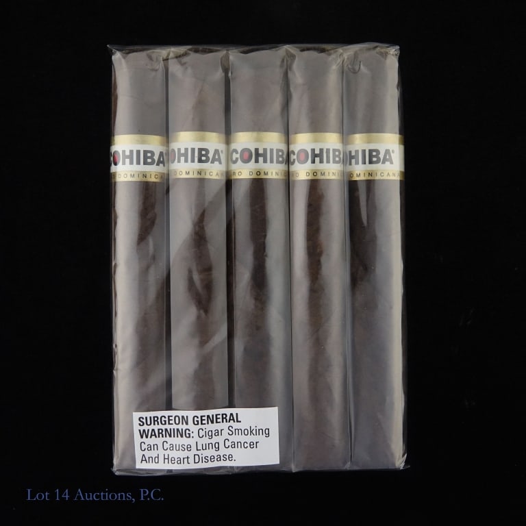 Cohiba Puro Dominicana Robusto Cigars (5 Pack): Five (5) pack Cohiba Puro Dominicana Robusto cigars 5.5" x 50 ring.