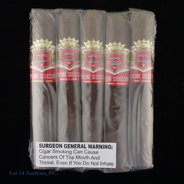 Hoyo De Monterey Epicure Selection Robusto (5 Pk): Five (5) pack Hoyo De Monterey Epicure Selection Robusto cigars 4.9" x 50 ring.
