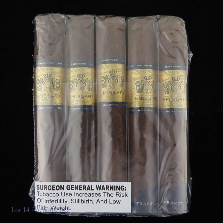 Macanudo Emissary France Robusto (5 Pack): Five (5) pack of Macanudo Emissary France Robusto 5" x 25 ring.