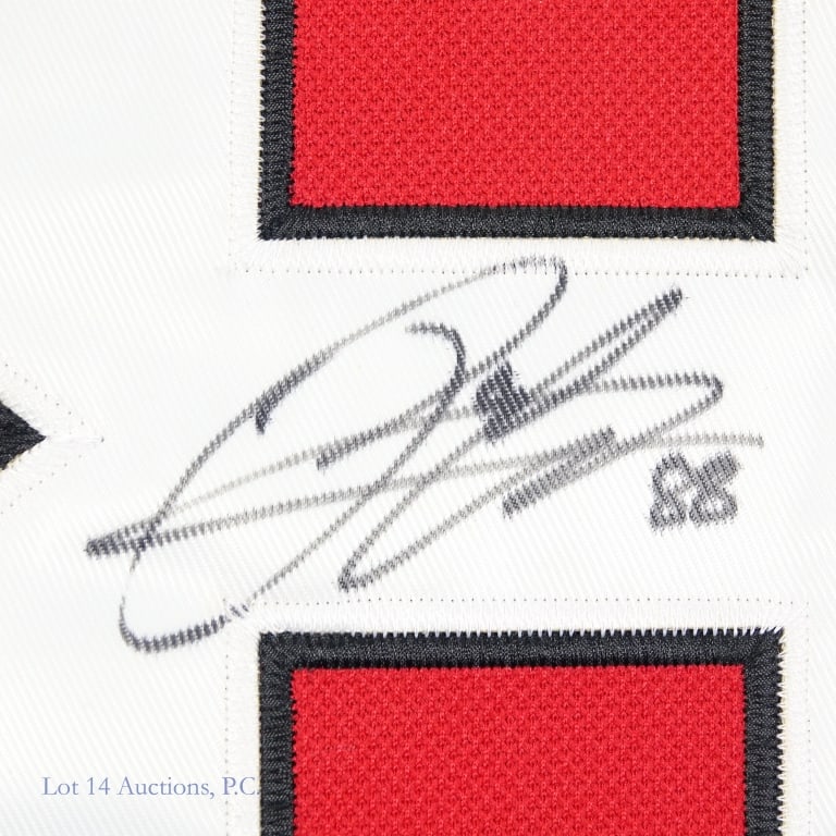 Patrick Kane Signed Blackhawks Jersey (Schwartz) - 7
