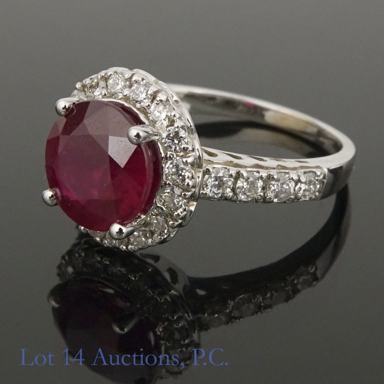 14k White Gold Ruby & Diamonds Ring - 4
