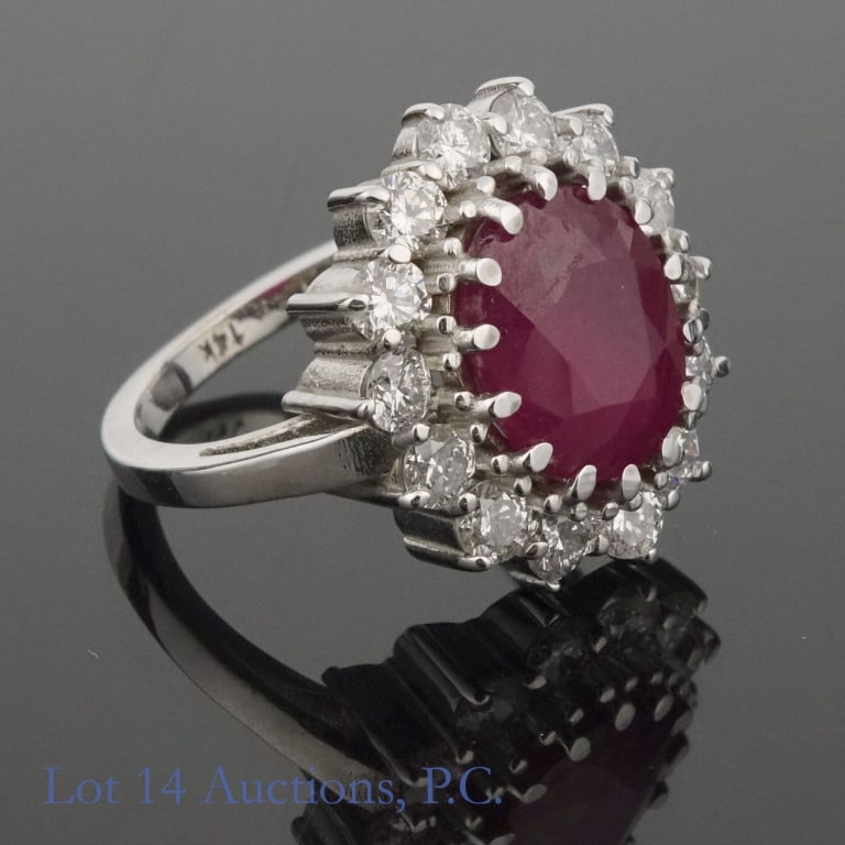 14k White Gold Ruby and Diamonds Ring - 4