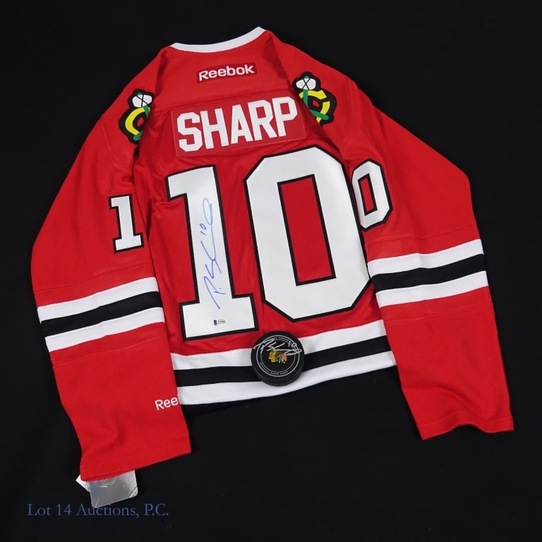 Patrick Sharp Signed Jersey & Puck (1 of 7)