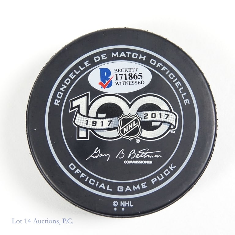 Patrick Sharp Signed Jersey & Puck - 7