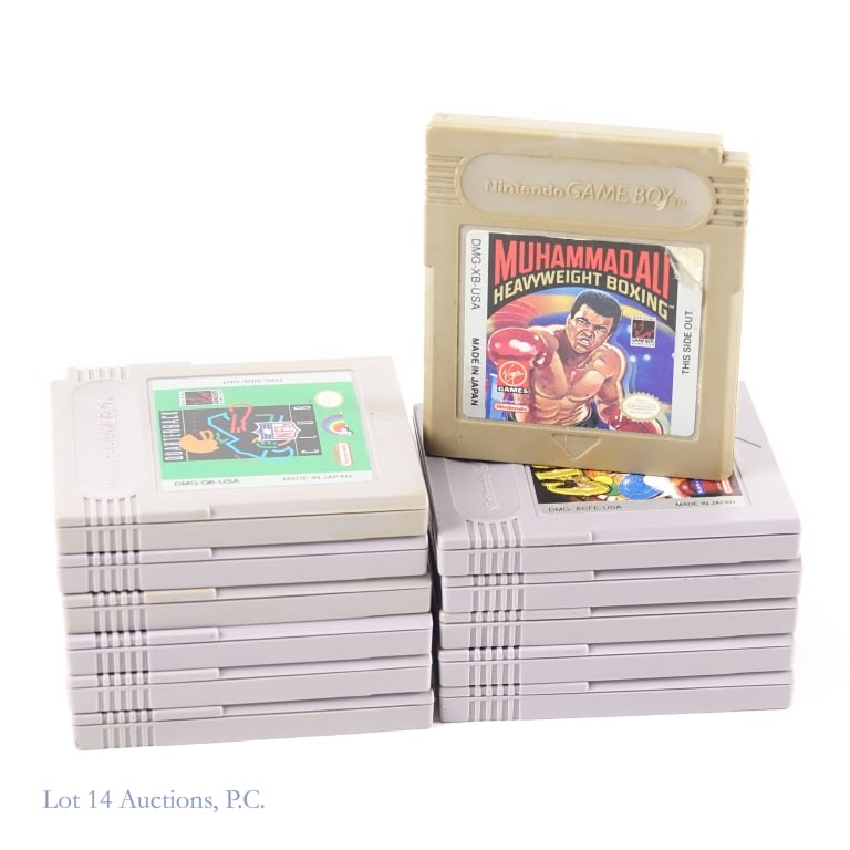 Nintendo Game Boy Game Cartridges (12): Twelve (12) Nintendo Game Boy game cartridges. See Photos for details and selection.