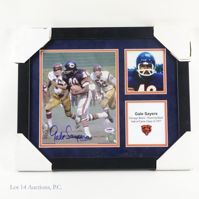 Gale Sayers Signed Picture (Framed - PSA) (1 of 5)