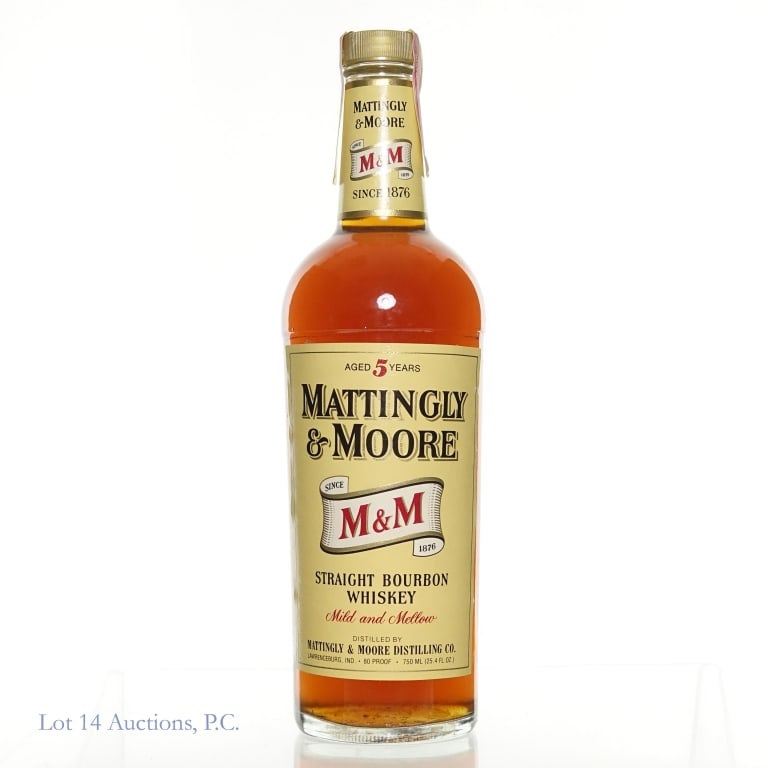 1979 Mattingly & Moore 5 Year Bourbon: Mattingly & Moore straight bourbon whiskey. Aged 5 Years. 80 Proof, 750ml. Late '70s, early '80s tax strip fully intact.