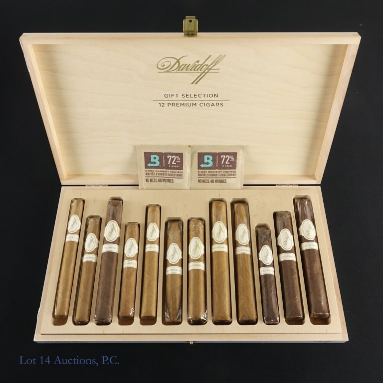 Davidoff Gift Selection, Twelve (12) Premium Cigars *: Davidoff Gift Selection, Twelve (12) Premium Cigars. *Box has been opened. Signature 4000 is replaced with Palmyra 2021. Grand Cru No. 4 is replaced with Signature Pet Cor. Aniversario Special R is op