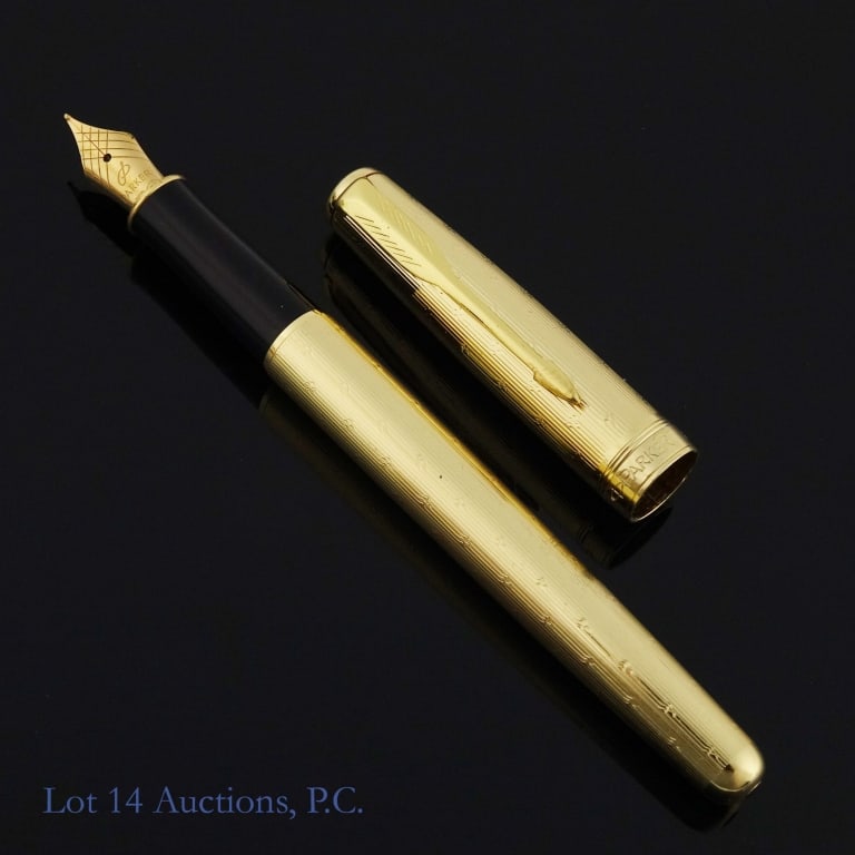 Parker Sonnet Cisele Fountain Pen 18K Nib: Parker Sonnet France Cisele fountain pen. 18K yellow gold nib. Very good condition. Parker ink converter included.